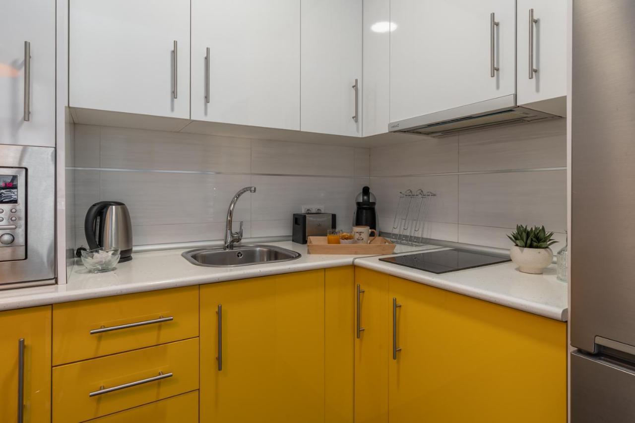Tuguest Postigo II Catedral Apartment - Free Parking Granada Buitenkant foto