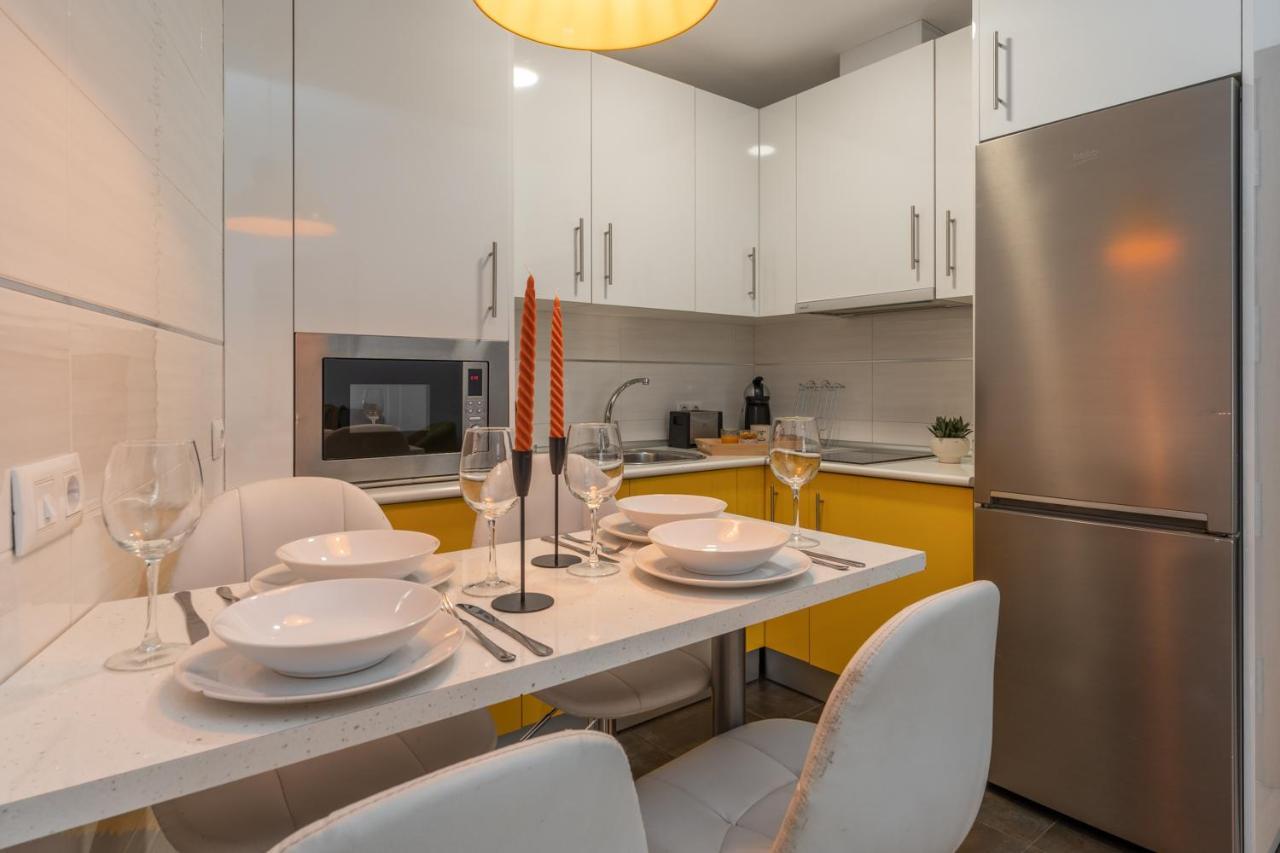 Tuguest Postigo II Catedral Apartment - Free Parking Granada Buitenkant foto