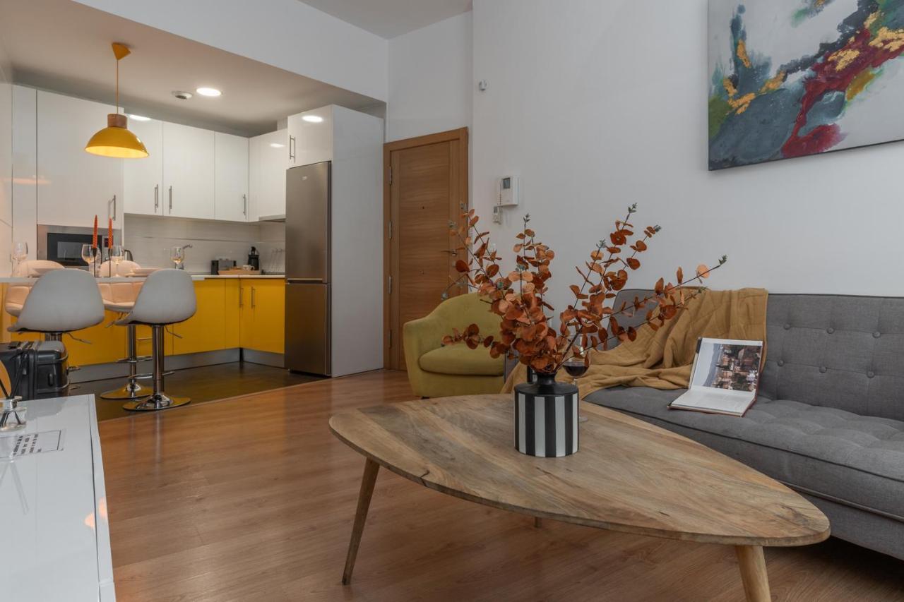 Tuguest Postigo II Catedral Apartment - Free Parking Granada Buitenkant foto