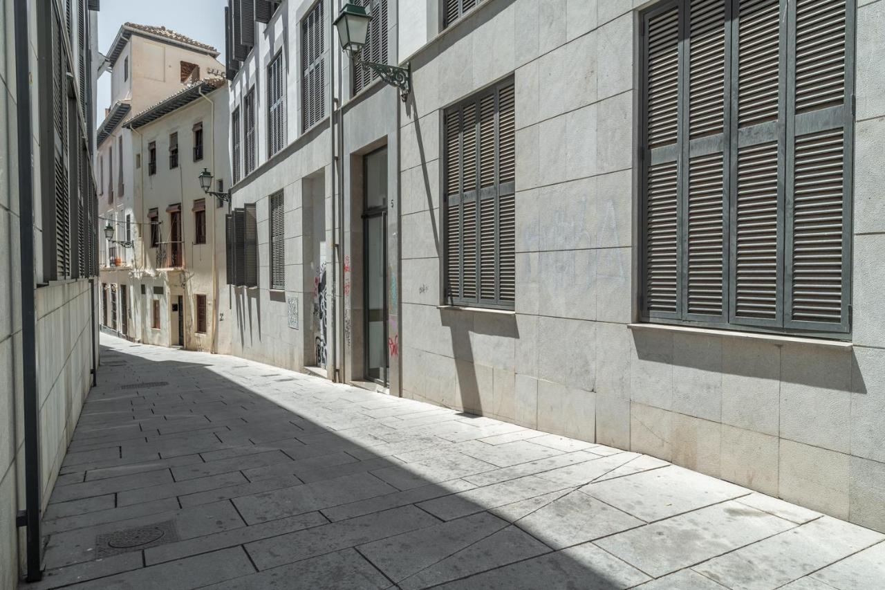 Tuguest Postigo II Catedral Apartment - Free Parking Granada Buitenkant foto