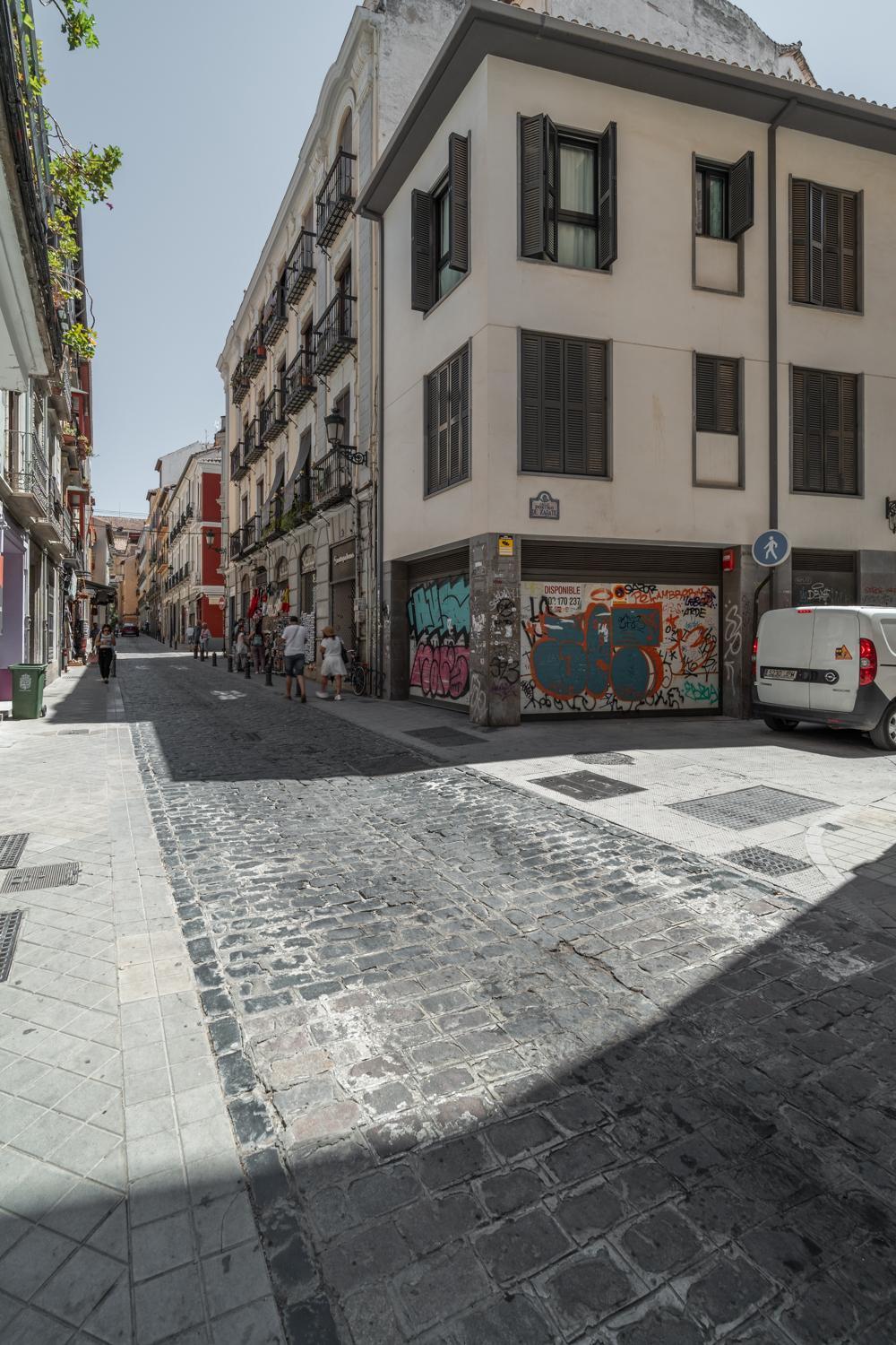 Tuguest Postigo II Catedral Apartment - Free Parking Granada Buitenkant foto