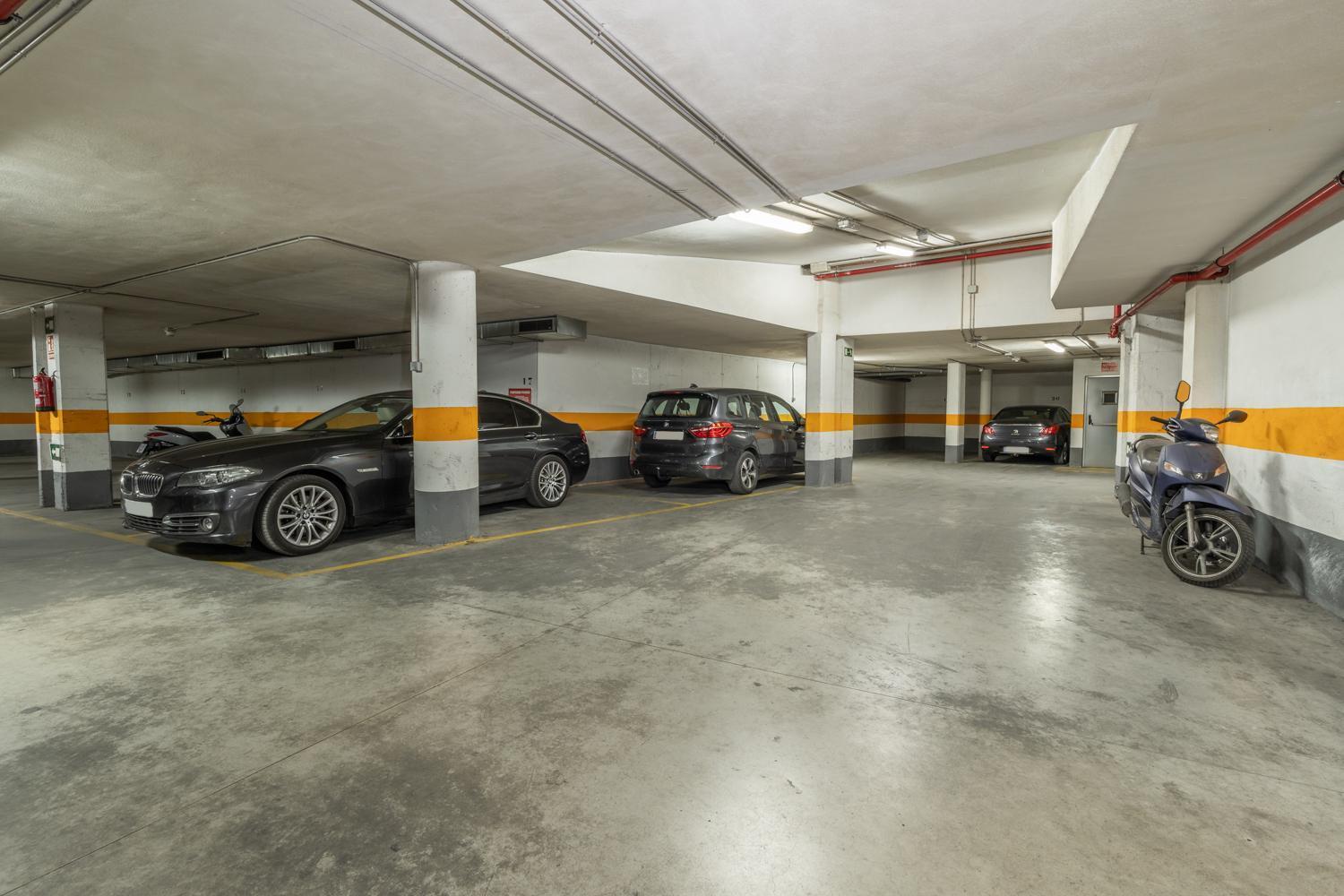 Tuguest Postigo II Catedral Apartment - Free Parking Granada Buitenkant foto